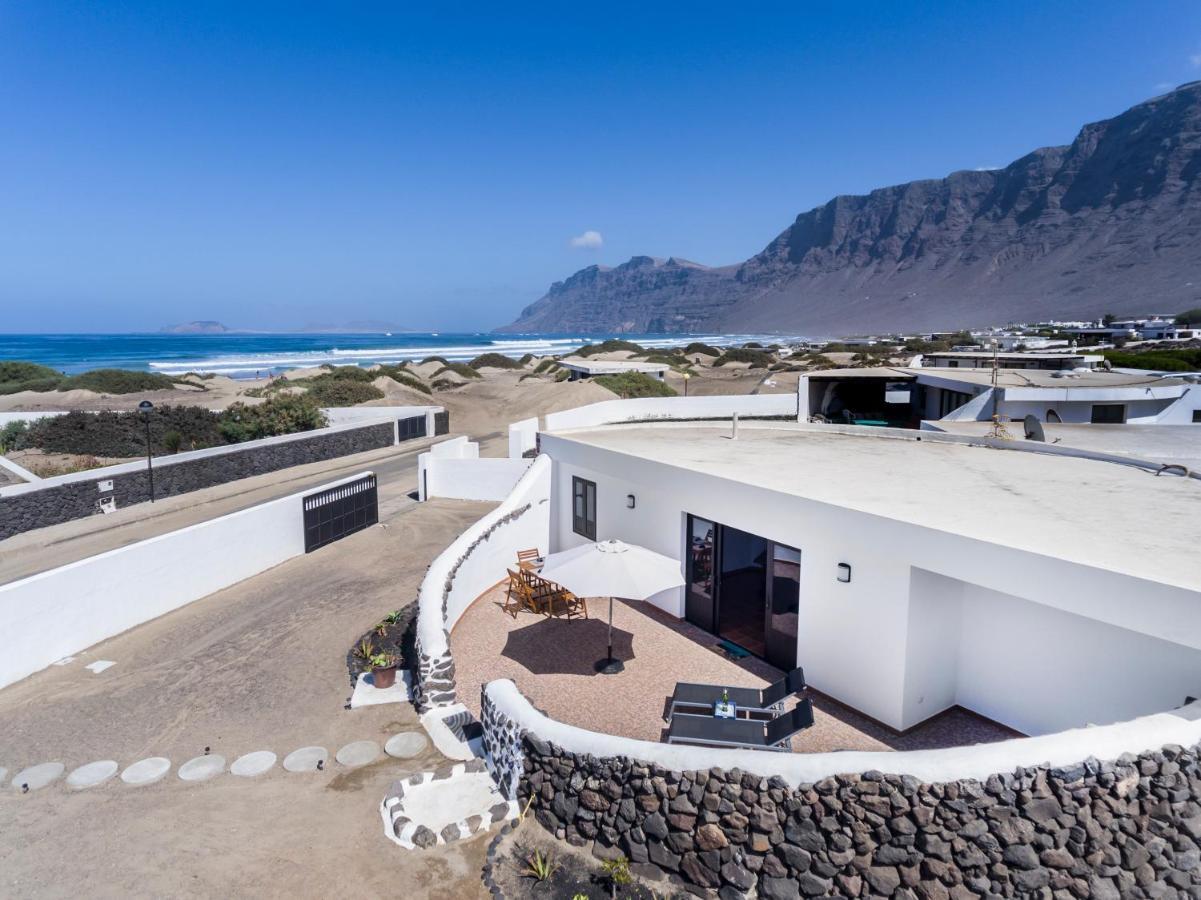 Famara House 12 Villa ภายนอก รูปภาพ