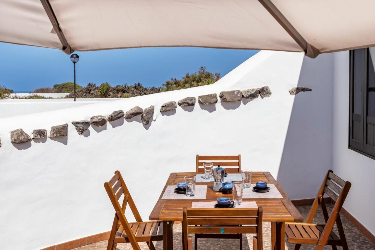 Famara House 12 Villa ภายนอก รูปภาพ